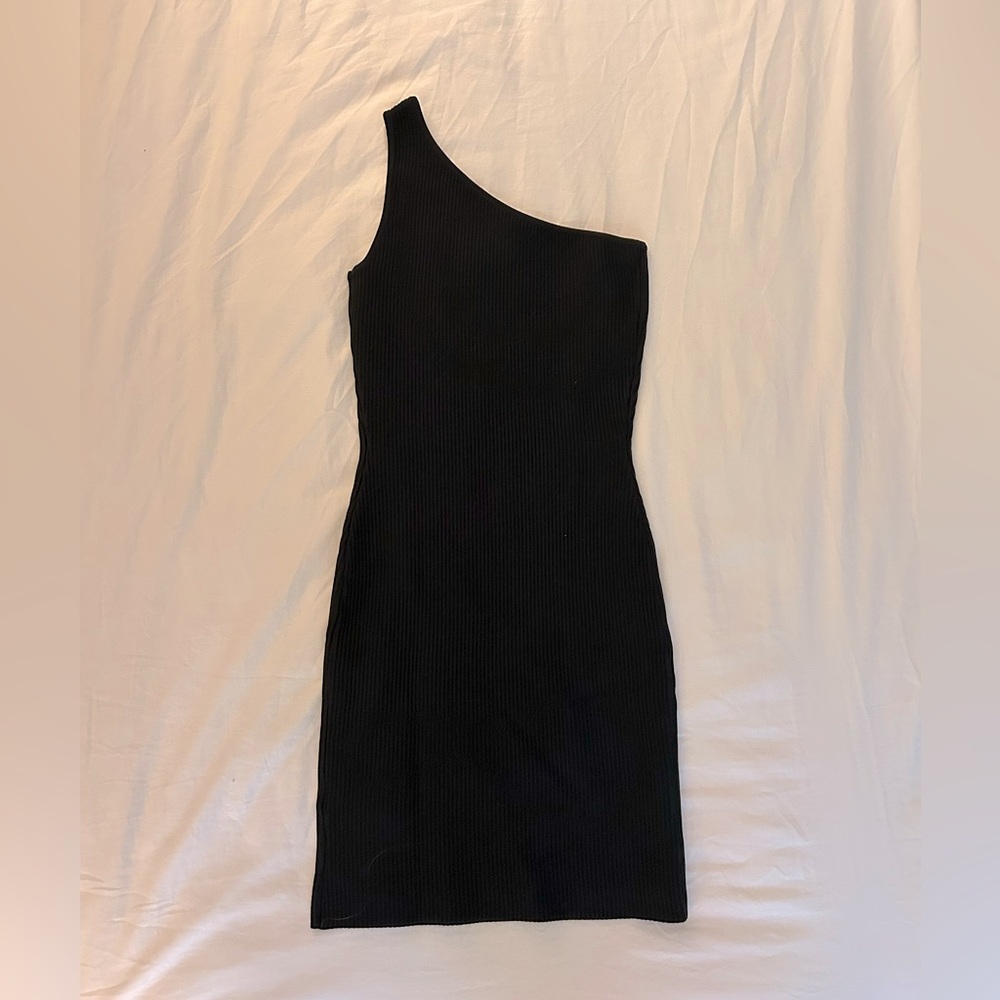 Ribbed One-Shoulder Bodycon Dress (XS)